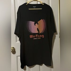 XXL Wu-Tang tshirt.